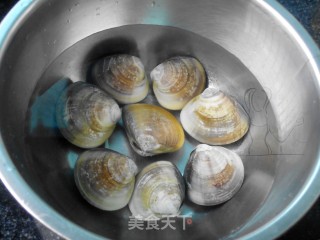 蛤蜊蒸蛋的做法步骤：2