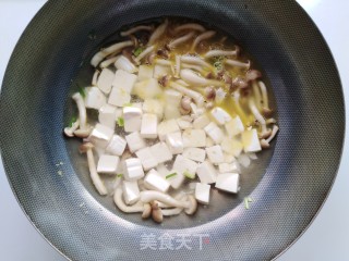 蛤蜊豆腐汤的做法步骤：6