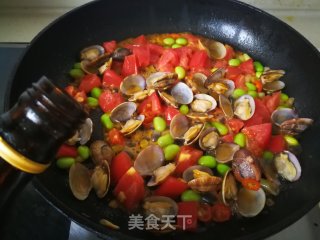 蛤蜊西红柿炒面片的做法步骤：7