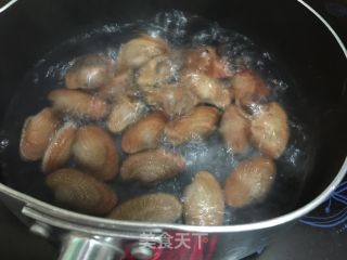 花蛤蒸水蛋的做法步骤：2