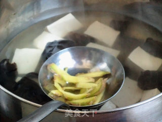 【天津】蛤蜊豆腐汤的做法步骤：9