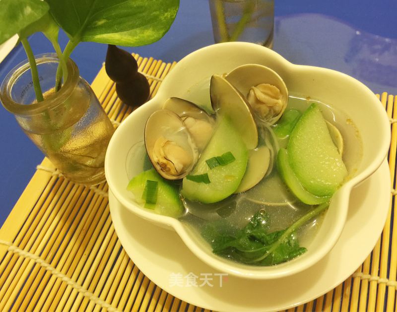 九层塔蛤蜊丝瓜汤的做法