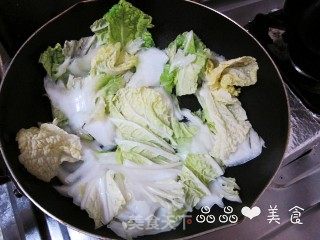 营养又美味——豆乳海鲜锅的做法步骤：4