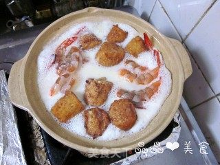 营养又美味——豆乳海鲜锅的做法步骤：9