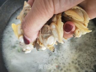 黄瓜鸡蛋蛤蜊汤的做法步骤：6