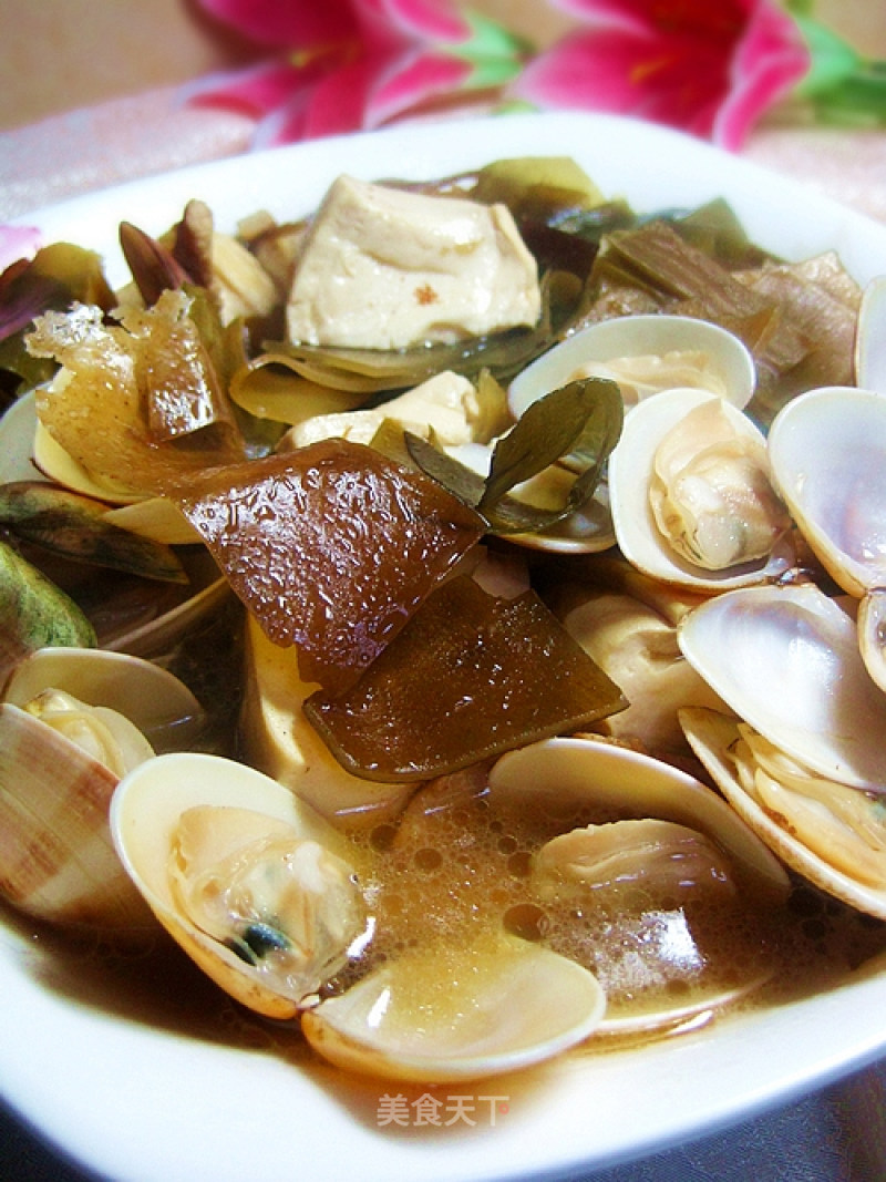 蛤蜊豆腐海带汤煲的做法