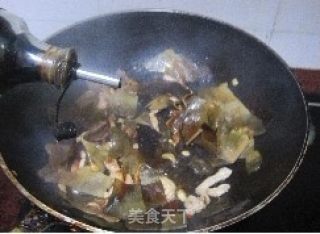 蛤蜊豆腐海带汤煲的做法步骤：3