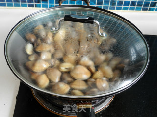 铁锅蛤蜊的做法步骤：5