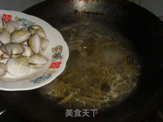 蛤蜊榨菜滋补汤的做法步骤：5