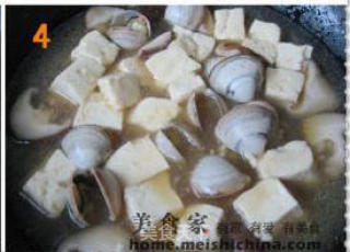 蛤蜊豆腐盖饭的做法步骤：4