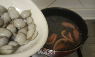 鲜菇蛤蜊汤的做法步骤：5
