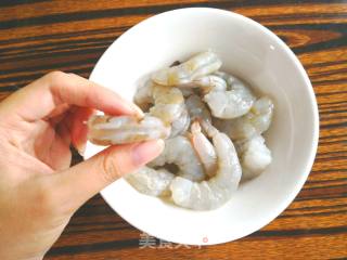 海鲜滑蛋炒河的做法步骤：1