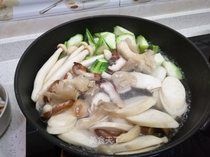 丝菇汤的做法