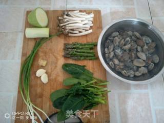 韩式蛤蜊汤面的做法步骤：1