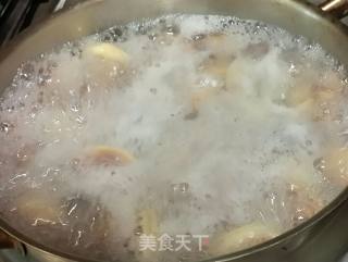 鲜美无比的蛤蜊蛋花汤的做法步骤：3