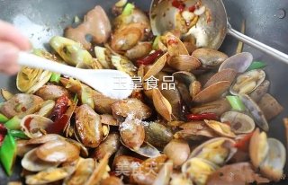 辣炒蛤蜊的做法步骤：4