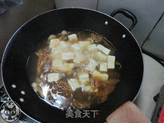 韩式辣白菜豆腐汤的做法步骤：2