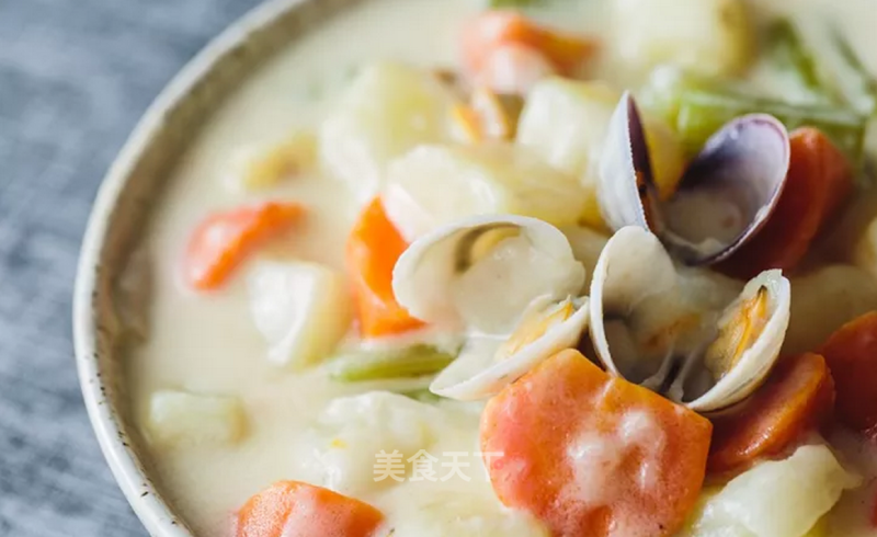 蛤蜊土豆奶油浓汤的做法