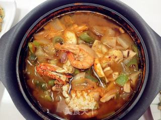 韩国海鲜大酱汤的做法步骤：3