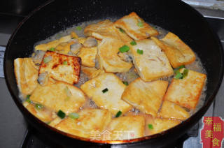 蛤蜊煎烧豆腐的做法步骤：4