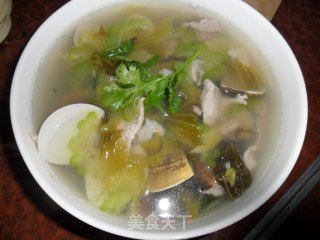 酸菜苦瓜蛤蜊汤的做法步骤：6