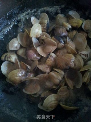 家常葱香蛤蜊的做法步骤：5