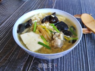 木耳黄花牡蛎汤的做法步骤：10