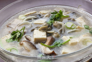 牡蛎豆腐汤的做法步骤：8
