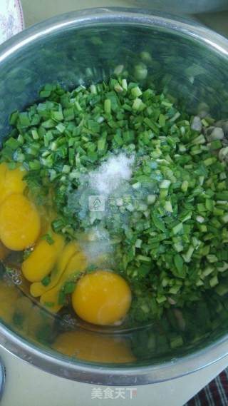 牡蛎韭菜鸡蛋饼的做法步骤：5