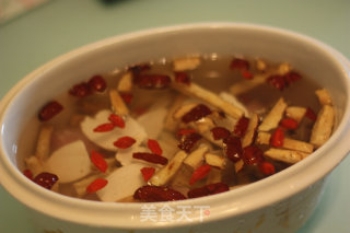 鲜鲍鱼瘦肉汤的做法步骤：4