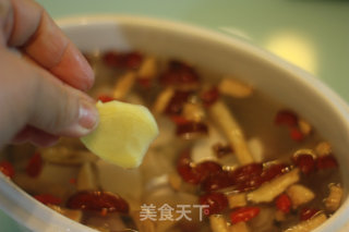 鲜鲍鱼瘦肉汤的做法步骤：5