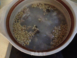 【大棒骨黄豆苦瓜鲍鱼汤】-----养颜营养汤的做法步骤：6