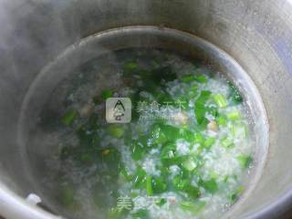 油菜蕻鲍鱼大米粥的做法步骤：13
