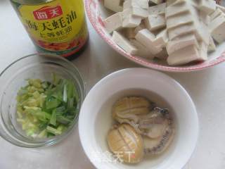 鲍鱼的家常吃法---鲍鱼蚝油豆腐的做法步骤：2