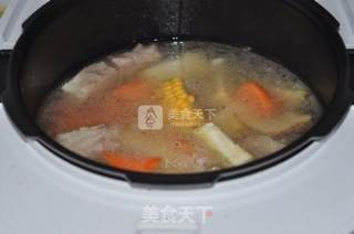 蔬菜鲍鱼排骨汤的做法步骤：13