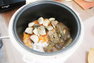 家庭改良版电饭锅——西班牙海鲜饭的做法步骤：9
