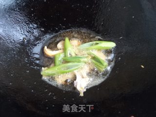 鱿鱼炒芹菜的做法步骤：5