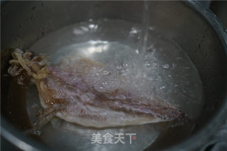 海参鱿鱼咖喱饭的做法步骤：2