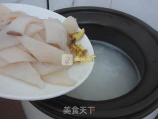 芹菜海鲜砂锅粥的做法步骤：8