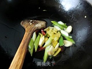 海鲜麻辣香锅的做法步骤：12