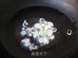 鱿鱼辣白菜炒饭的做法步骤：5