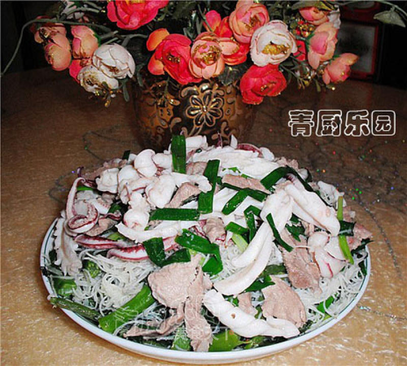 潮汕美食——鱿鱼芥兰炒米粉的做法