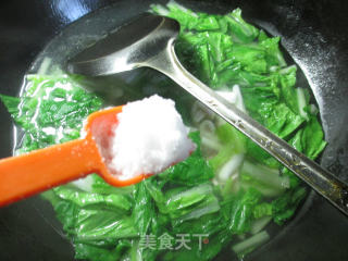 小白菜鱿鱼汤的做法步骤：5