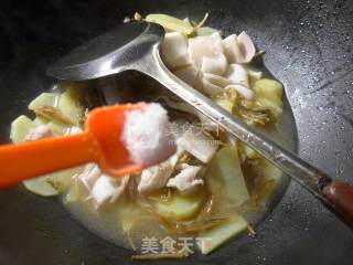 笋干菜鱿鱼炒土豆的做法步骤：9