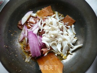风靡街头的大锅菜——炒什锦的做法步骤：5