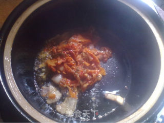 韩式泡菜锅的做法步骤：6
