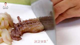 韩式鱿鱼泡菜饼的做法步骤：2