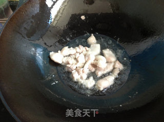 干锅鱿鱼须的做法步骤：4