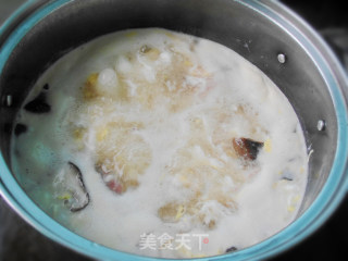 健脾袪湿--洋葱海鲜汤的做法步骤：6