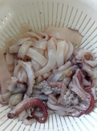韩式酱香鱿鱼的做法步骤：2